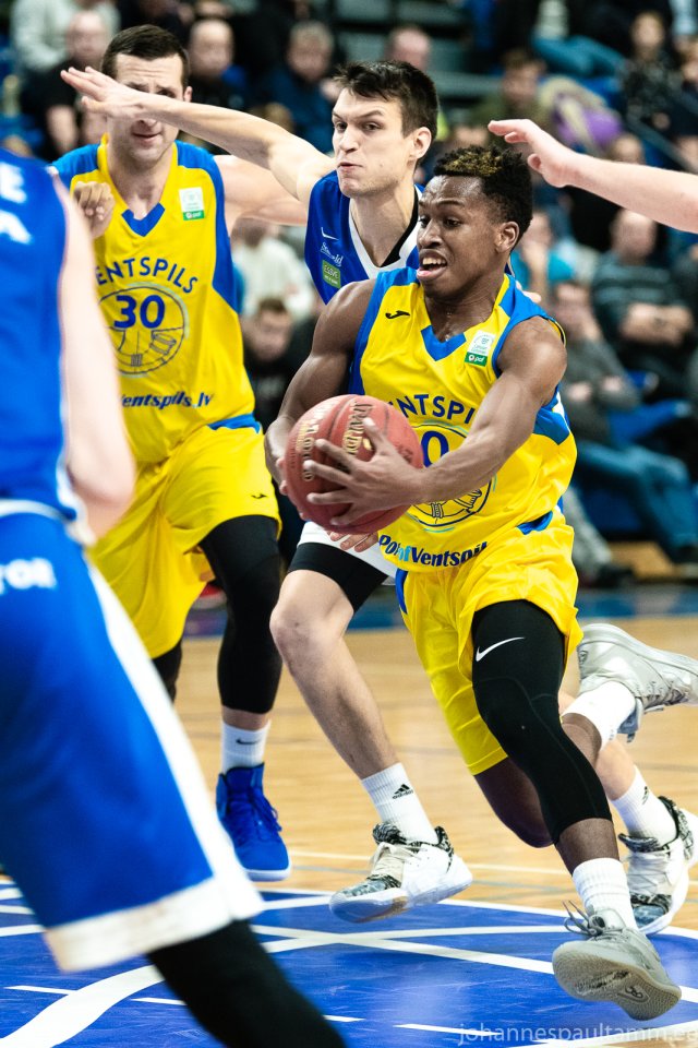 17 Kalev-Cramo vs Ventspils 77-95 14.01.20