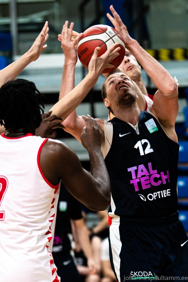 09 TalTech vs Salon Vilpas 64-73 17.09.22